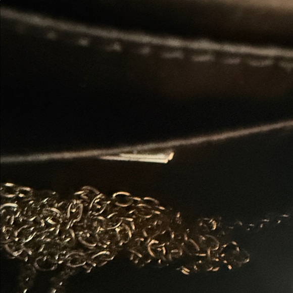 Elegant Black Clutch with Pearl Bow - Picture 4 of 6